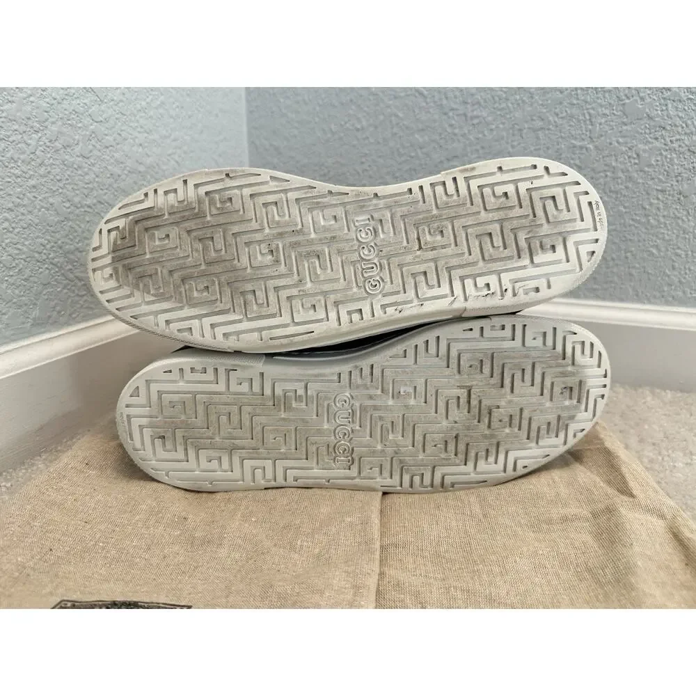 Gucci product pair